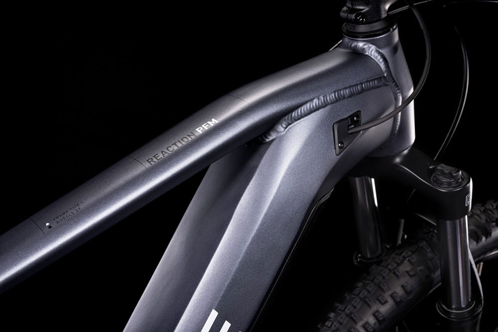 533102 D1QzT2bhwrSfelk.jpg