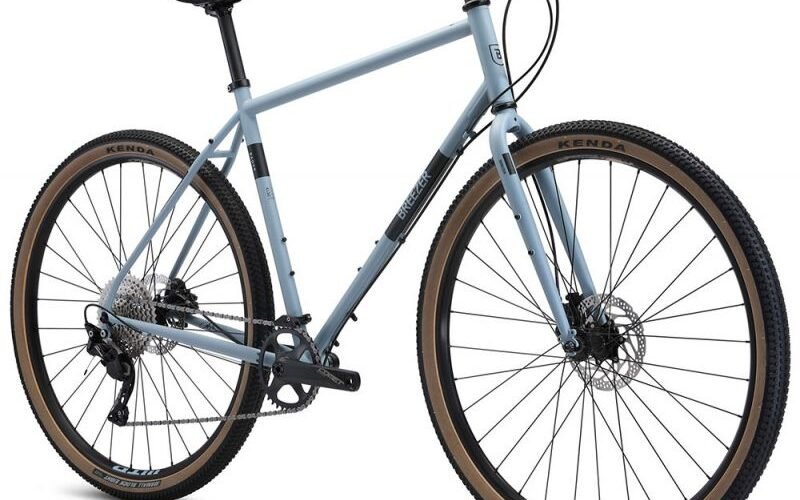 Breezer RADAR CAFE 1.jpg