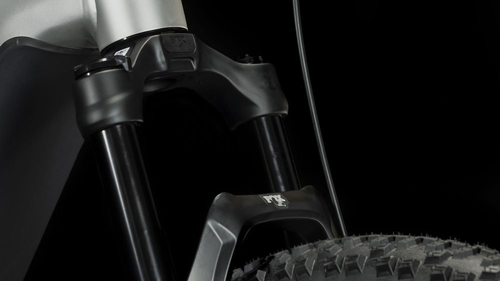 CUBE Reaction Hybrid SLX 750 Easy Entry grey n spectral 634313 1.jpg