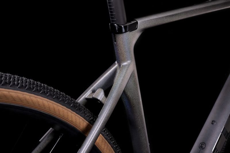 Cube Nuroad C62 SLT flatprizmblack´n´black 1.jpg