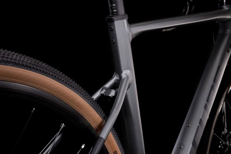 Cube Nuroad Pro inkgrey n´black 2.jpg