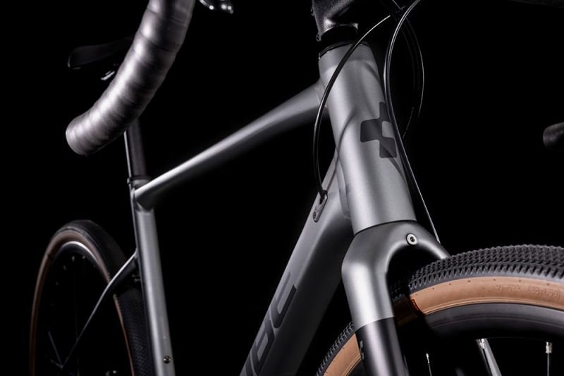 Cube Nuroad Pro inkgrey n´black 4.jpg