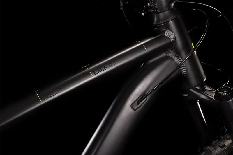 Cube Race ONE black´n´flashyellow 1.jpg