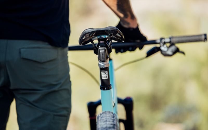 RockShox Reverb AXS 00 5018 122 002 4iV5PyGpoBG4ft 800x800 3.jpg